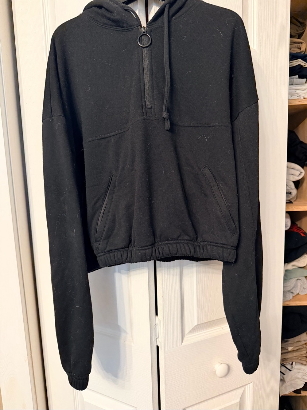 ALO crop hoodie